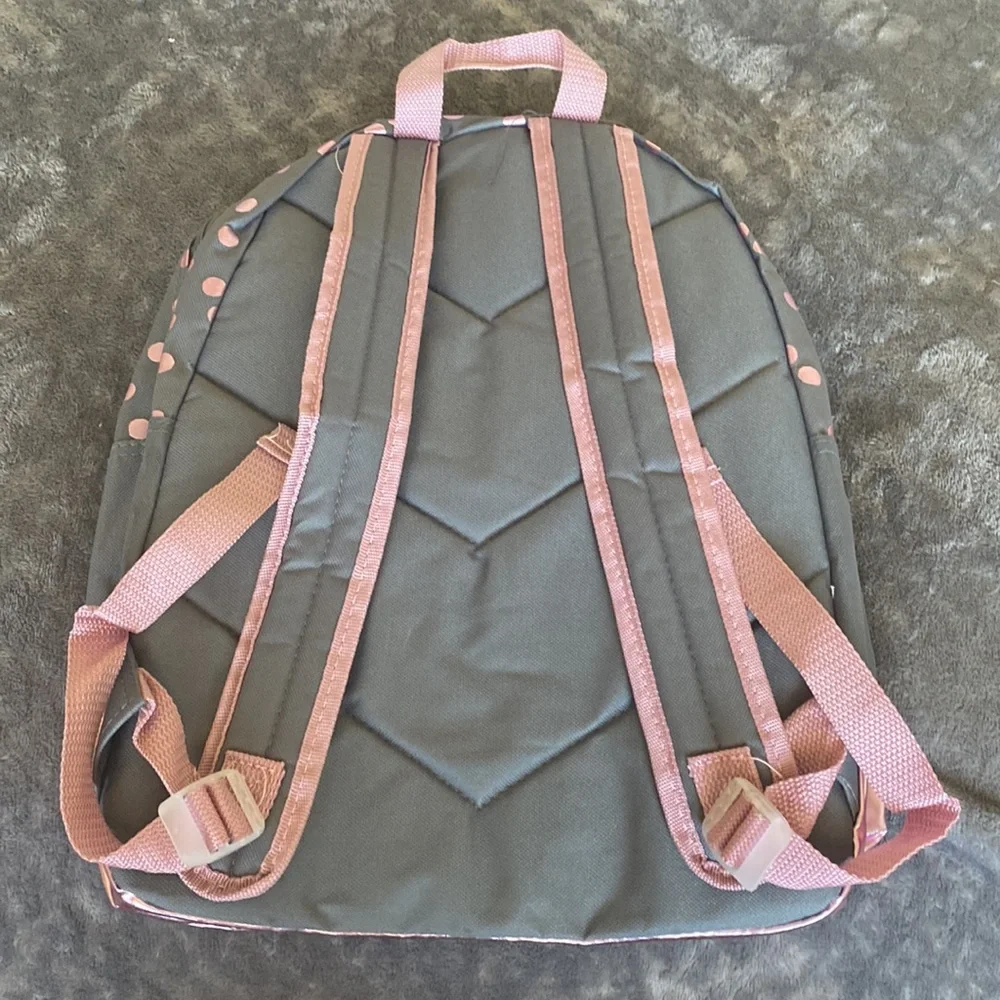 Back Pack - Picture 2 of 9